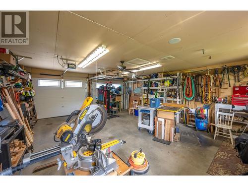 1484 Montreal Street, Penticton, BC - Indoor Photo Showing Garage