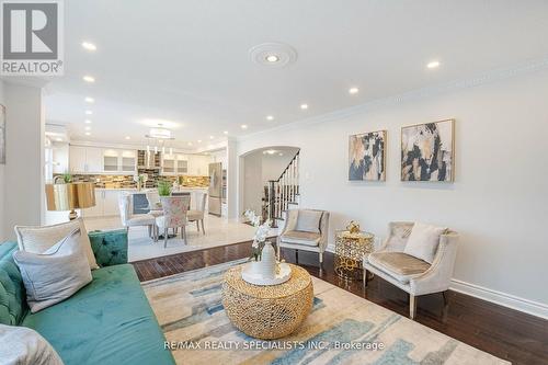 42 Mansbridge Crescent, Ajax (Northeast Ajax), ON - Indoor Photo Showing Living Room