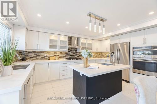 42 Mansbridge Crescent, Ajax (Northeast Ajax), ON - Indoor Photo Showing Kitchen With Stainless Steel Kitchen With Double Sink With Upgraded Kitchen