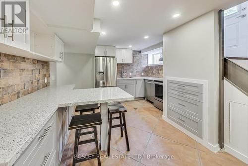 4 Thomas Avenue, Toronto (Highland Creek), ON - Indoor Photo Showing Kitchen With Upgraded Kitchen