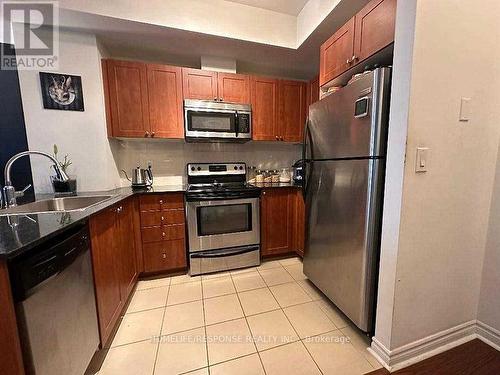 609 - 385 Prince Of Wales Drive, Mississauga, ON - Indoor Photo Showing Kitchen