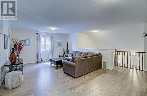 11 Seedhouse Road, Brampton (Sandringham-Wellington), ON - Indoor