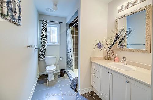 11 Seedhouse Road, Brampton (Sandringham-Wellington), ON - Indoor Photo Showing Bathroom