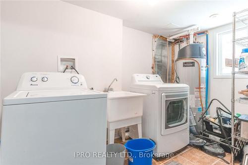 2461 Adamvale Crescent, Oakville, ON - Indoor Photo Showing Laundry Room