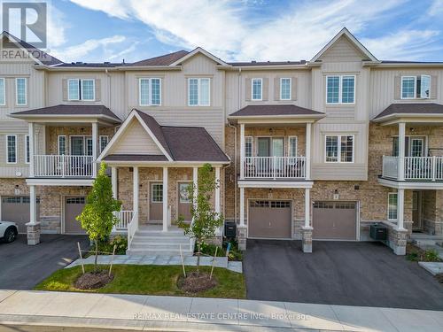 7 Roseberry Lane, Kitchener, ON - Outdoor With Balcony With Facade