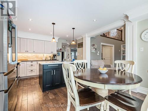 20 Barnes Court, Brampton (Snelgrove), ON - Indoor Photo Showing Dining Room