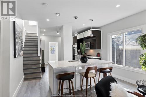 1206 Monmouth, Windsor, ON - Indoor Photo Showing Kitchen With Upgraded Kitchen