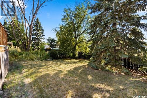 54 Lowry Place, Regina, SK - Outdoor