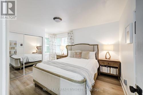 3 Fallsview Road, Hamilton, ON - Indoor Photo Showing Bedroom