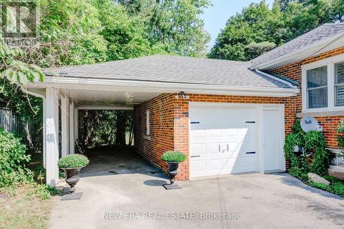 3 Fallsview Road, Hamilton, ON - Outdoor With Exterior