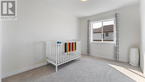 25 Arlington Parkway, Brant (Paris), ON - Indoor Photo Showing Bedroom