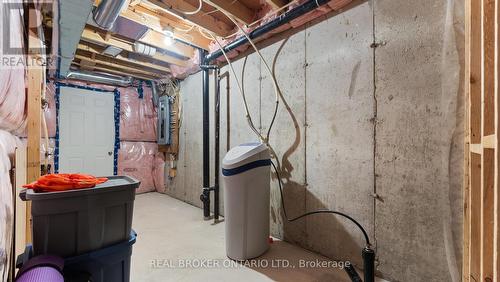 25 Arlington Parkway, Brant (Paris), ON - Indoor Photo Showing Basement