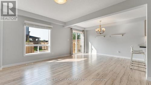 25 Arlington Parkway, Brant (Paris), ON - Indoor Photo Showing Other Room