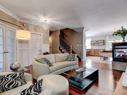 Living room - 120 Rue De L'Argile, La Prairie, QC - Indoor Photo Showing Living Room