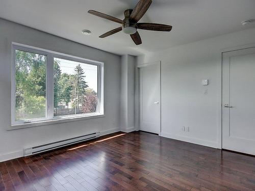 Master bedroom - 5730  - 5732 Boul. Davis, Longueuil (Saint-Hubert), QC - Indoor Photo Showing Other Room