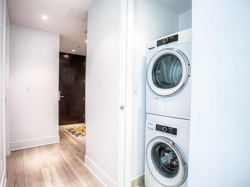 Salle de lavage - 1704-1188 Av. Union, Montréal (Ville-Marie), QC - Indoor Photo Showing Laundry Room