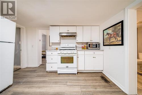 3080 Sandwich Street, Windsor, ON - Indoor Photo Showing Kitchen