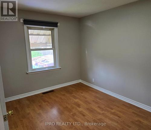 423 Mountainview Drive, Milton, ON - Indoor Photo Showing Other Room