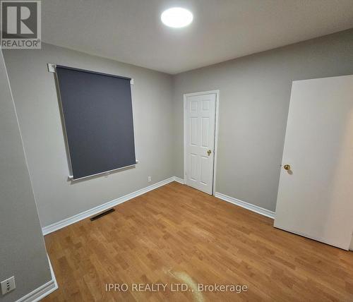 423 Mountainview Drive, Milton, ON - Indoor Photo Showing Other Room