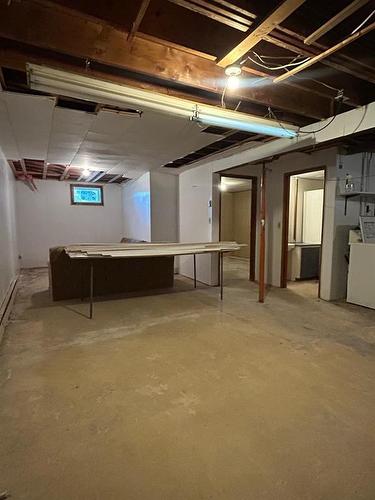 706 Second Avenue, Reston, MB - Indoor Photo Showing Basement