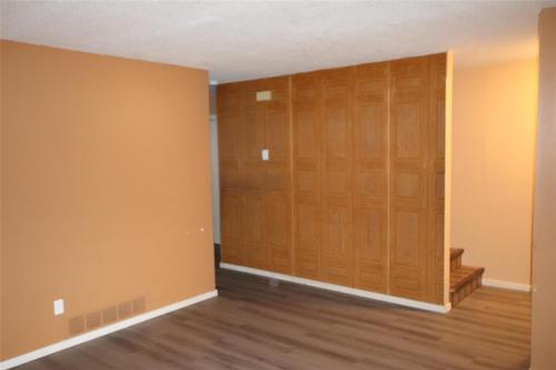 865 Tremauden Avenue, The Pas, MB - Indoor Photo Showing Other Room