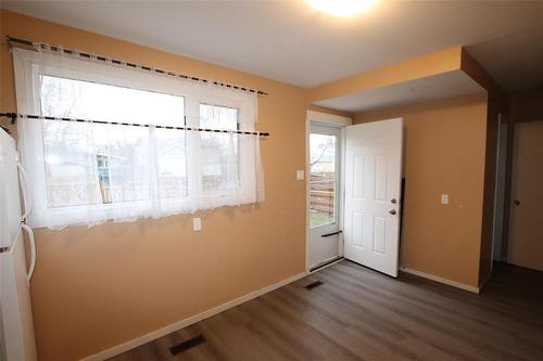 865 Tremauden Avenue, The Pas, MB - Indoor Photo Showing Other Room