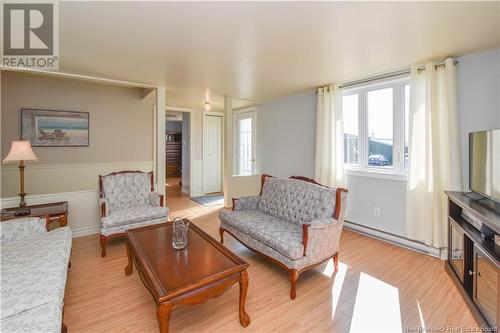 1993 Chatillon Street, Maisonnette, NB - Indoor Photo Showing Living Room