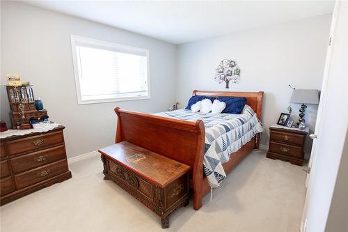 20 Springstead Avenue, Hamilton, ON - Indoor Photo Showing Bedroom