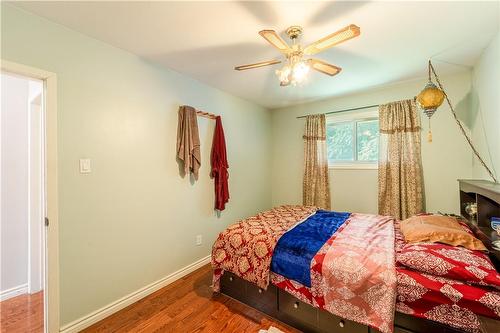 511 Briarhill Avenue, London, ON - Indoor Photo Showing Bedroom