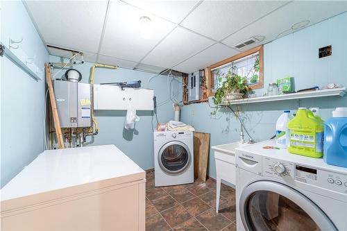 511 Briarhill Avenue, London, ON - Indoor Photo Showing Laundry Room