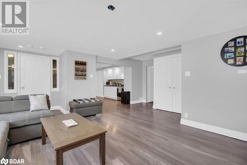 355 Metcalf Street, Tweed, ON - Indoor Photo Showing Living Room