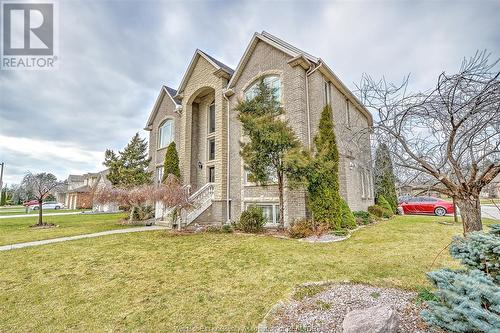 2600 Chick Court, Windsor, ON - Outdoor