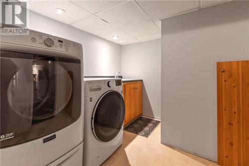 93 Burlington Avenue, Moncton, NB - Indoor Photo Showing Laundry Room