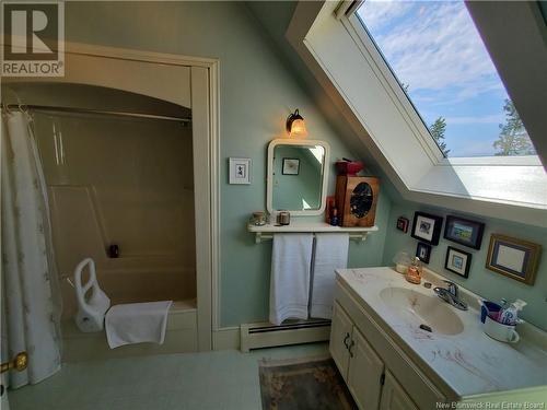 76 Princess Royal Street, Saint Andrews, NB - Indoor Photo Showing Bathroom