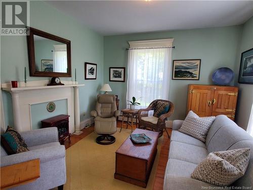 76 Princess Royal Street, Saint Andrews, NB - Indoor Photo Showing Living Room