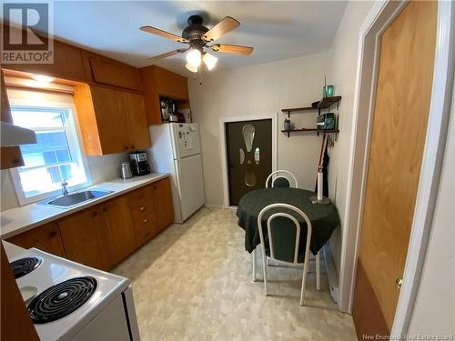 25 Old Power Road, Saint-Joseph-De-Madawaska, NB - Indoor Photo Showing Kitchen