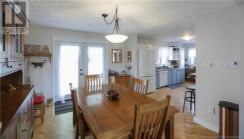 235 Highfield Avenue, Saint John, NB - Indoor Photo Showing Dining Room