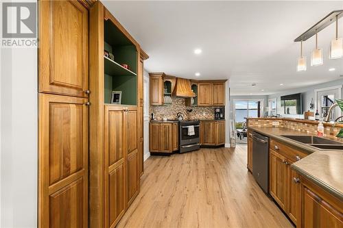 300 Pointe Des Georges, Aldouane, NB - Indoor Photo Showing Kitchen With Double Sink