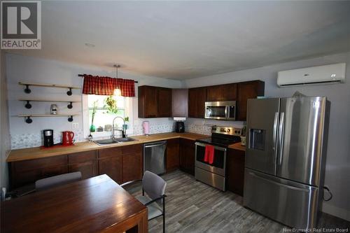 559 Main Street, Doaktown, NB - Indoor Photo Showing Kitchen With Double Sink