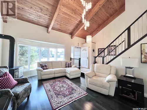 5 Poplar Place, Outlook, SK - Indoor Photo Showing Living Room