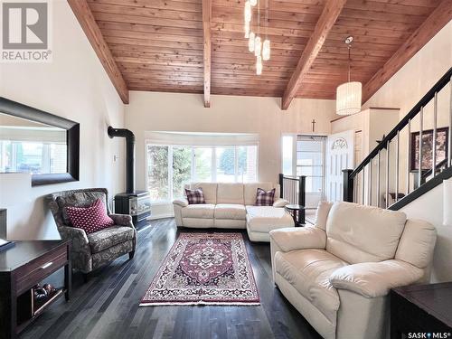 5 Poplar Place, Outlook, SK - Indoor Photo Showing Living Room