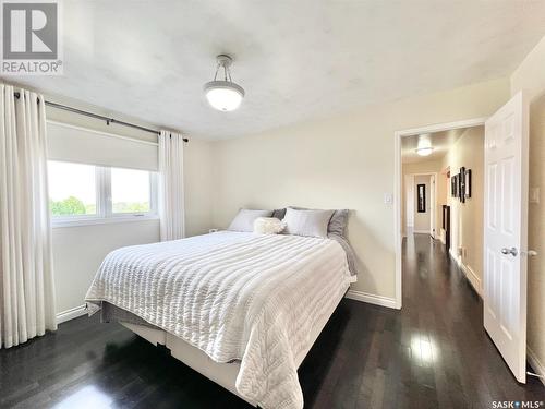 5 Poplar Place, Outlook, SK - Indoor Photo Showing Bedroom