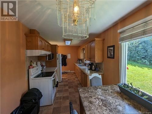 26 Melanson, Bathurst, NB - Indoor