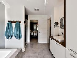 Ensuite bathroom - 