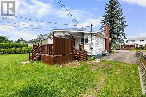 24 Anne, Moncton, NB - Outdoor