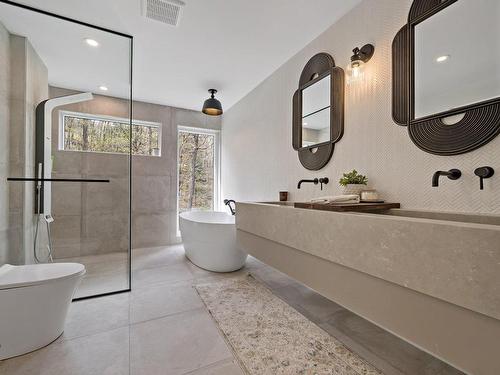 Ensuite bathroom - 198 Ch. Des Randonneurs, La Conception, QC - Indoor Photo Showing Bathroom