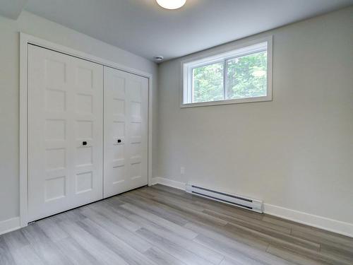 Bedroom - 100 12E Avenue, Saint-Hippolyte, QC - Indoor Photo Showing Other Room