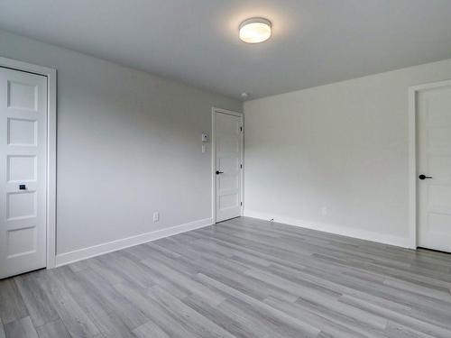 Master bedroom - 100 12E Avenue, Saint-Hippolyte, QC - Indoor Photo Showing Other Room