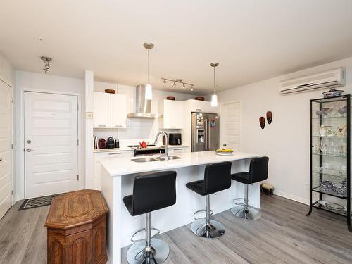 Cuisine - 307-3167 Boul. De La Gare, Vaudreuil-Dorion, QC - Indoor Photo Showing Kitchen With Double Sink