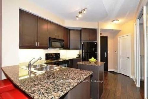 1407-90 Absolute Ave, Mississauga, ON - Indoor Photo Showing Kitchen With Double Sink